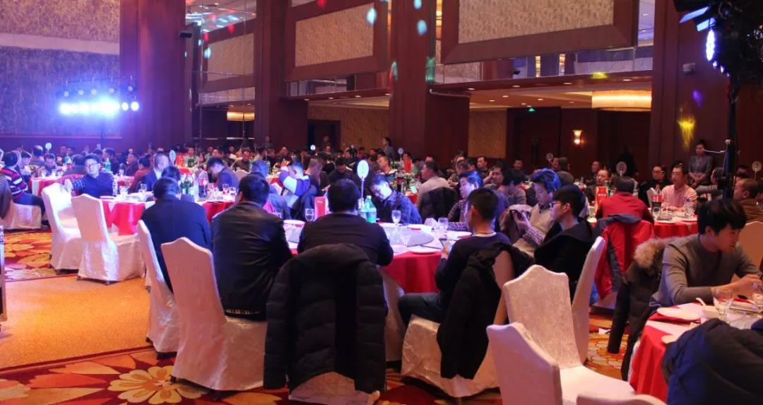 大連鵬鴻木工活動現(xiàn)場